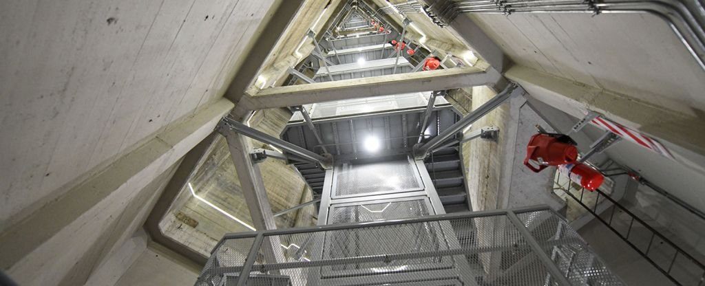 Ascensor panorámico dentro del mirador Obelisco Buenos Aires